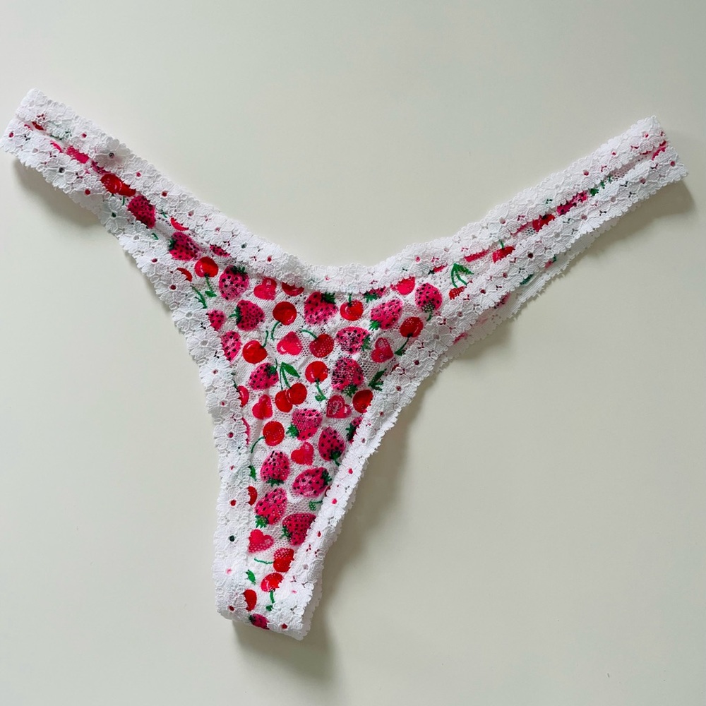 VS/Pink Strawberry & Cherry Lace Thong